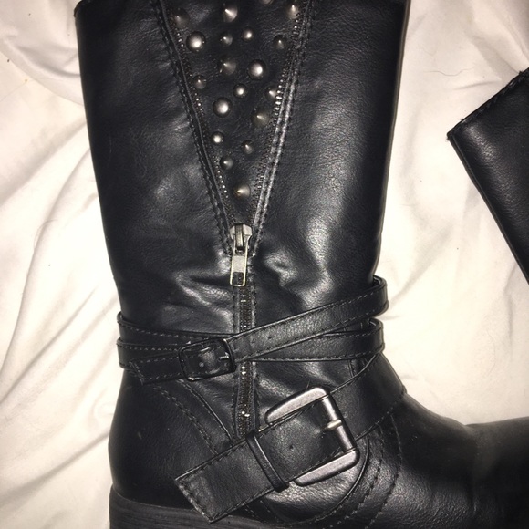 Black studded boots - Picture 2 of 4
